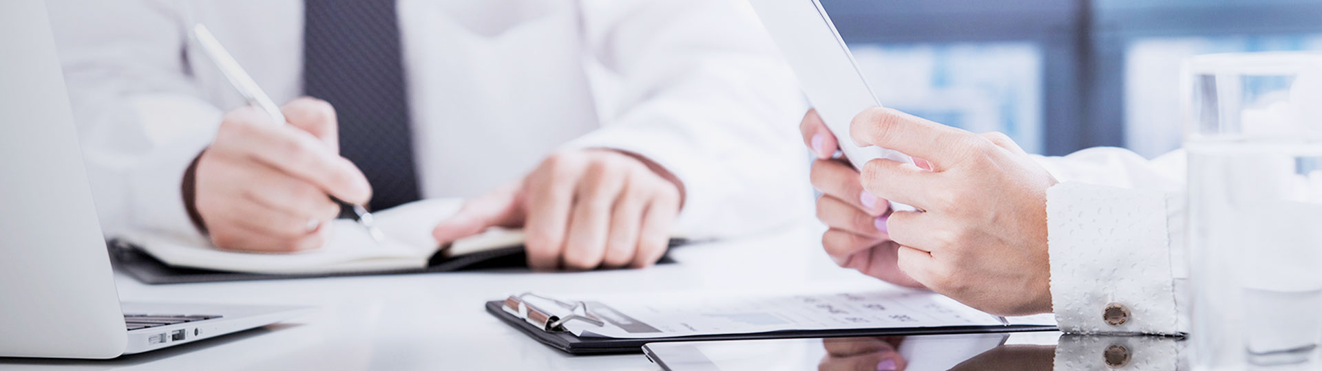 聯系(xi)我們(men)